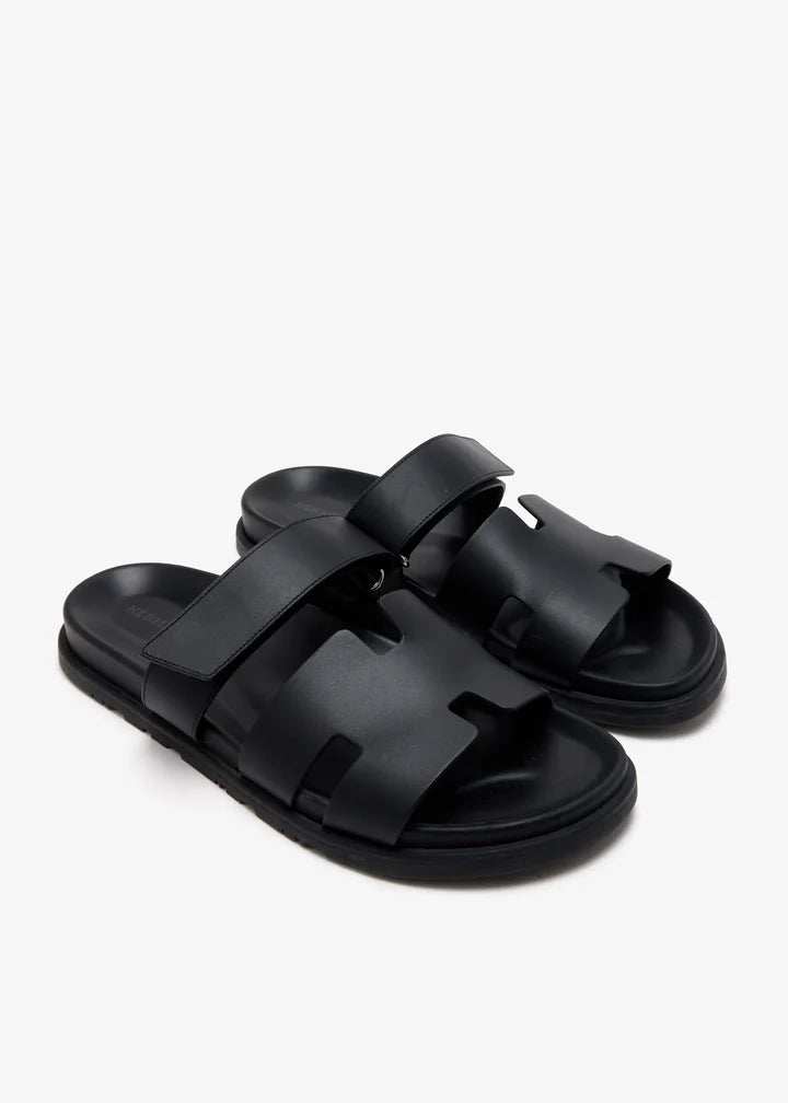 Chypre Sandals in black leather