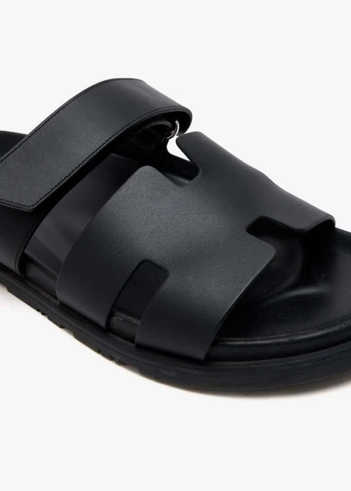 Chypre Sandals in black leather